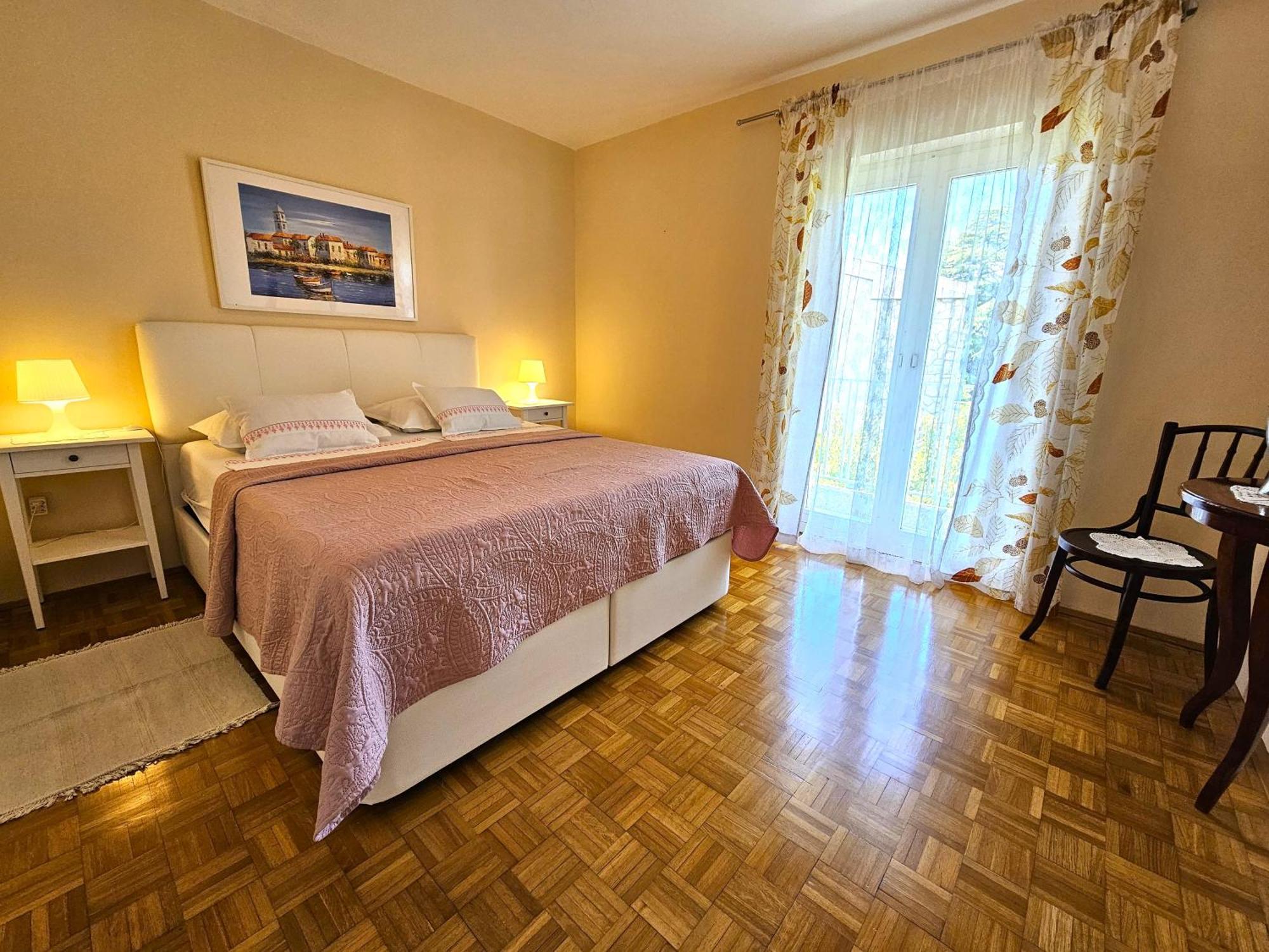 Apartments Mirko Малинска Экстерьер фото